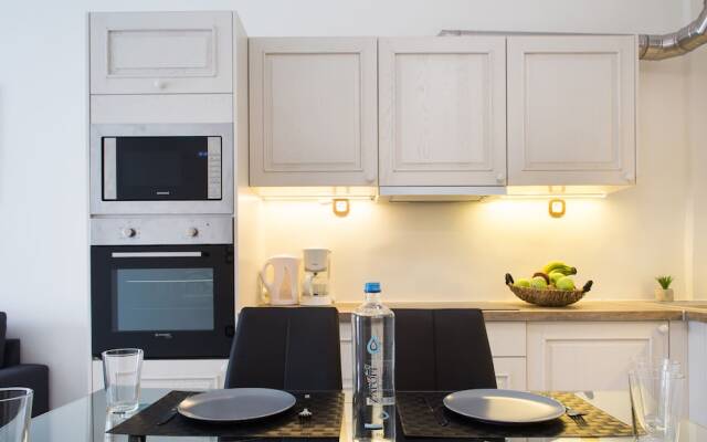 57M� Homm Fancy Koukaki Lodge