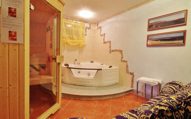 Gorgeous Apartment with Jacuzzi in Kirchberg in Tirol