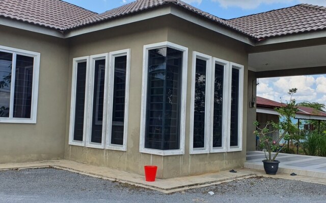 Delima Homestay by Oyo Rooms