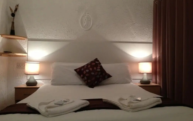 Wilsons Hotel - Blackpool Tower View