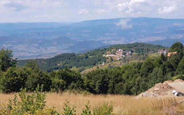 Čar30 Kraljevi čardaci