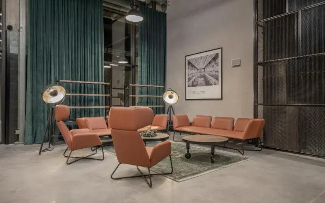 MONTOWNIA Lofts & Experience