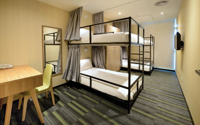 Park City Inn & Hostel - Yonghe Taipei