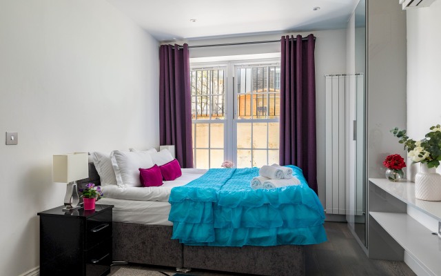 Brand new 3-bedroom with AC in Maida Vale