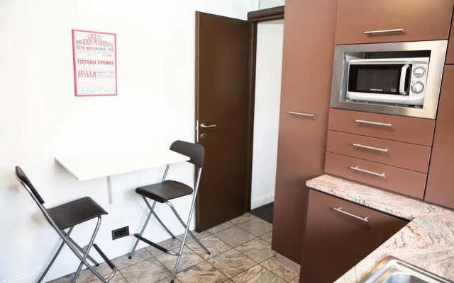 Churchill Apartments