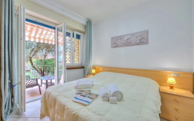 Leonardo House Garden Stresa Center