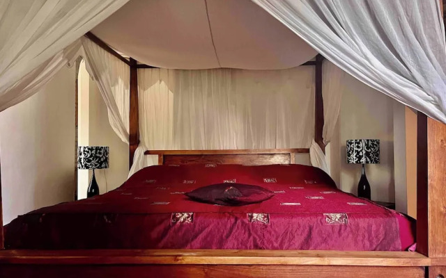 Luxury Family Residence With Free Parking