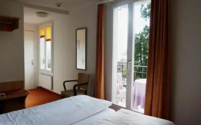 Hotel Flora