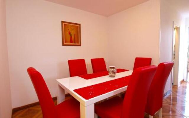 Apartment with pool 1138