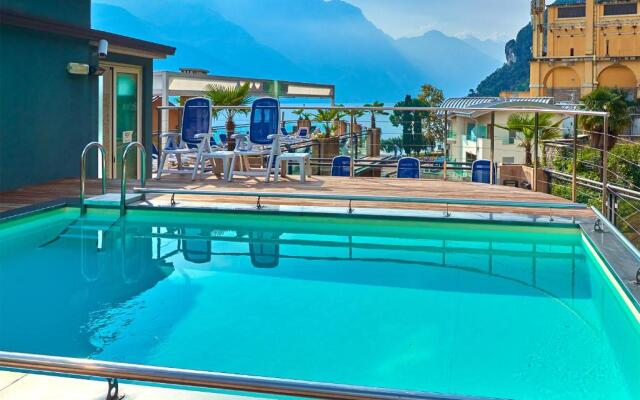 Hotel Europa Sky Pool & Panorama