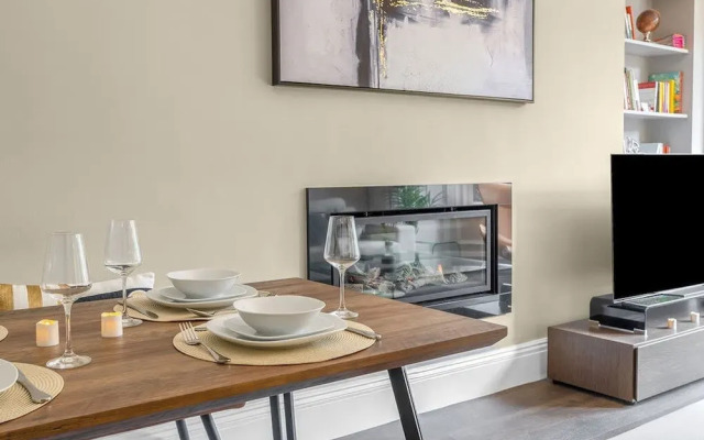 Stylish Elegance in City s Heart