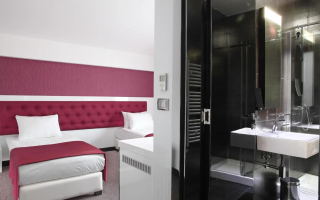 Nova City Hotel Signature Collection