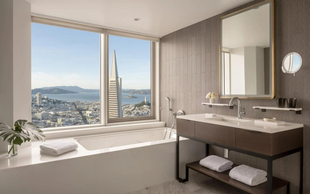 Four Seasons Hotel San Francisco at Embarcadero