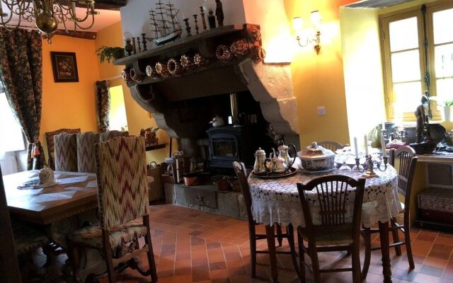 Le Château de la Croix Chemin