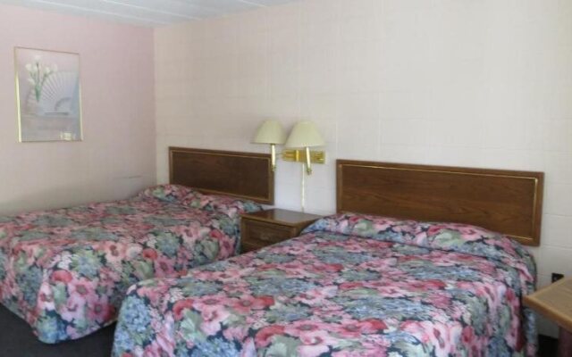 Parkway Motel
