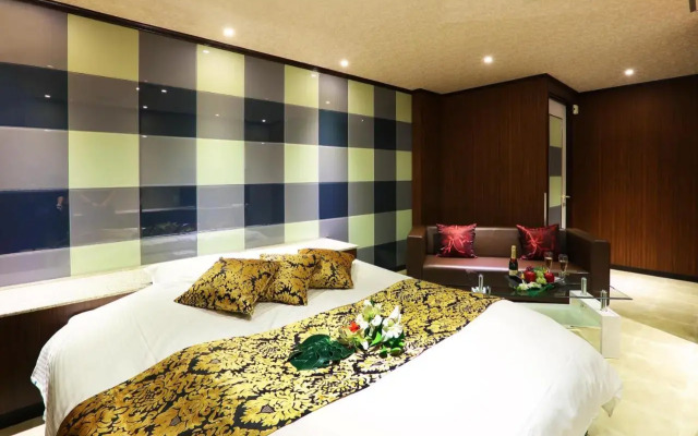 Hotel Bijou (Adult Only)