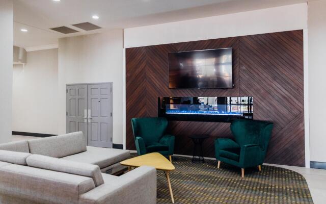 Holiday Inn & Suites Phoenix-Mesa/Chandler, an IHG Hotel