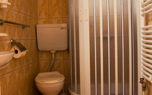 Hotel Est