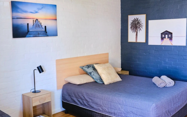 Mallacoota Hotel Motel