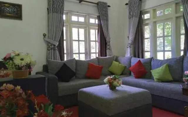 Royal Terrace Holiday Bungalow