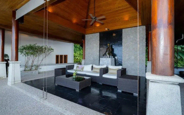 Seaview Villa In Hilltop Estate - VYS1