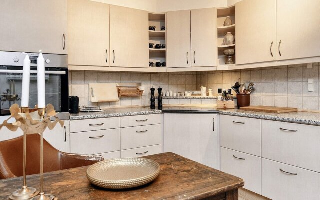 10 Person Holiday Home in Albaek