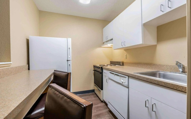 Extended Stay America Suites Evansville East