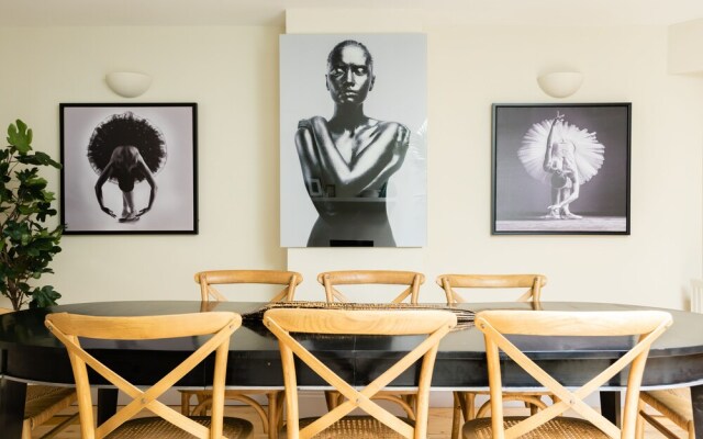 The Luxe Chelsea Townhouse