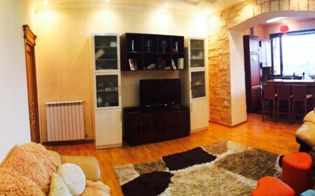 River View Apartment in the center of the city