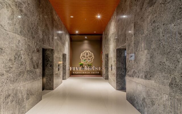 Kenwingston Avenue By Five Senses