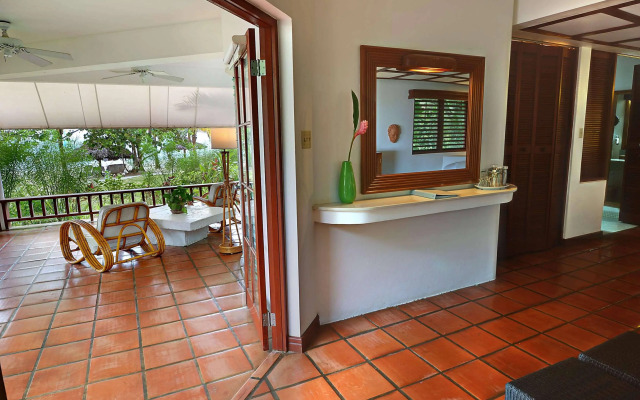 Couples Swept Away All Inclusive