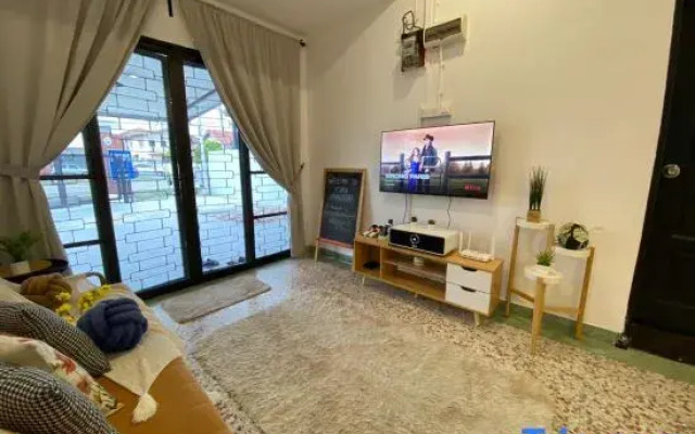 Ruma Junction 370 Ujong Pasir