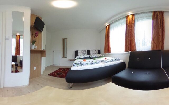 Haus Charlie