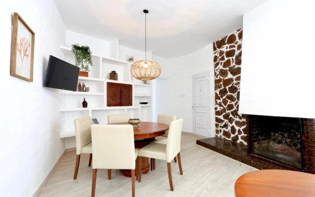 Urbanización El Oasis, 20 Villas en 1ª Línea Playa