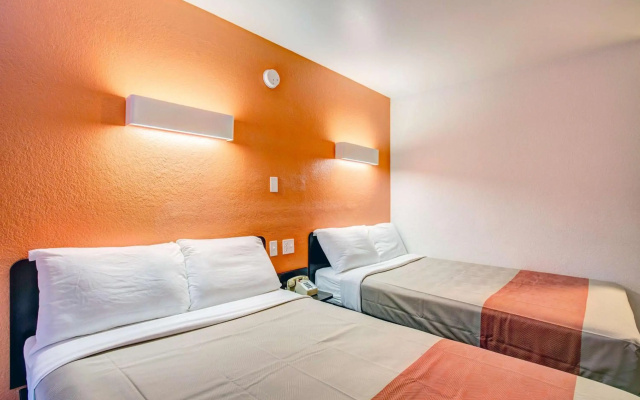 Motel 6 Murfreesboro, TN