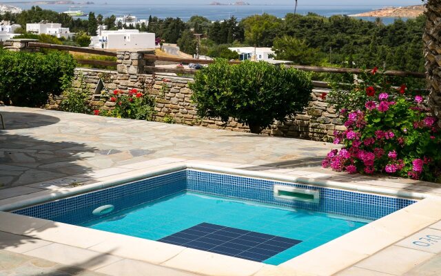 Pyrgaki Hotel