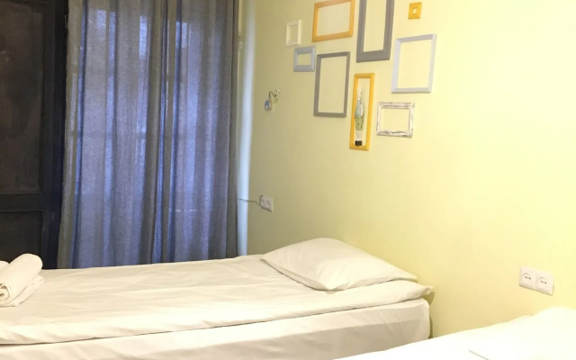 Отель Check Point