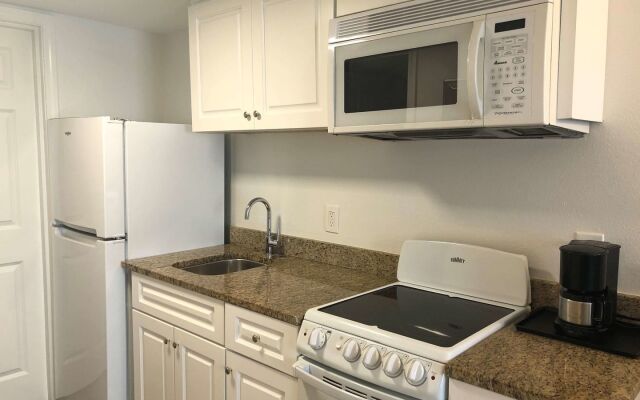 Radisson Beachfront Hotel - Panama City Beach