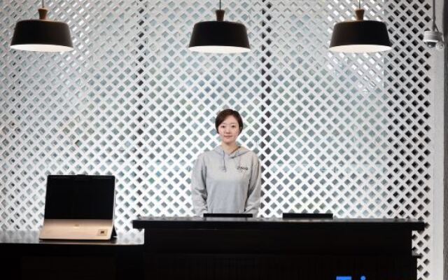 Shanghai Hongqiao Tongpai Hotel