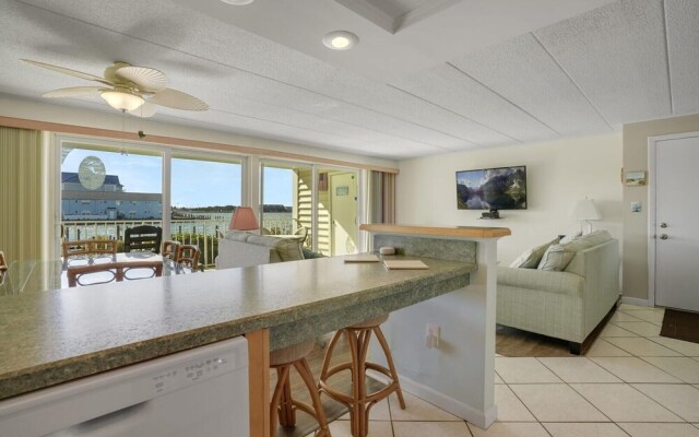 Thunder Island 139d 2 Bedroom Condo by RedAwning