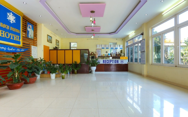 OYO 593 Bach Duong Hotel