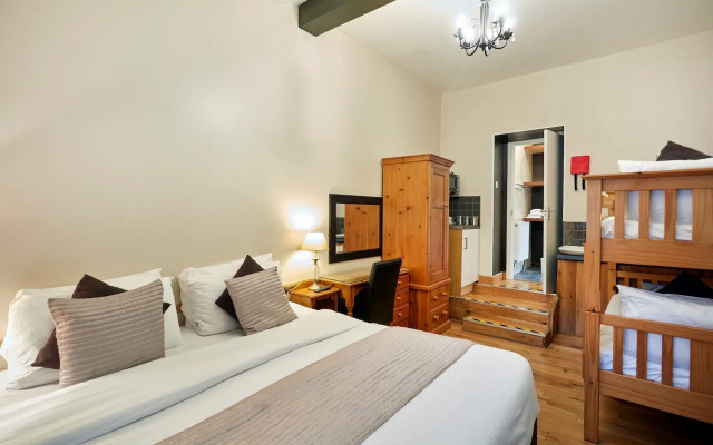 Conifers Guest House