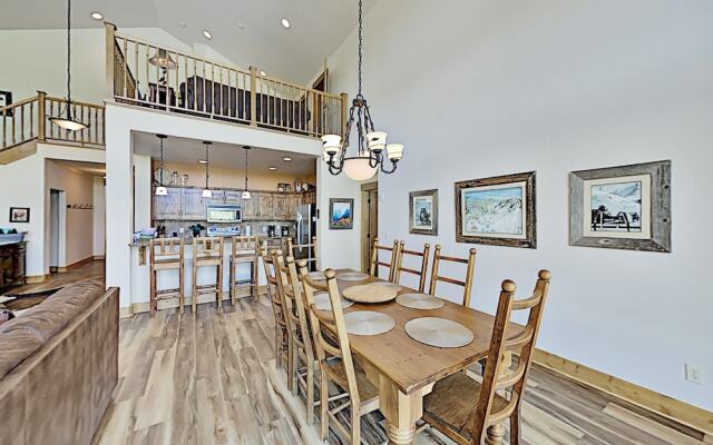 580 Granby - 3 Br Home