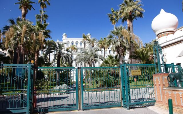 L'Orient Palace 1 Apartment