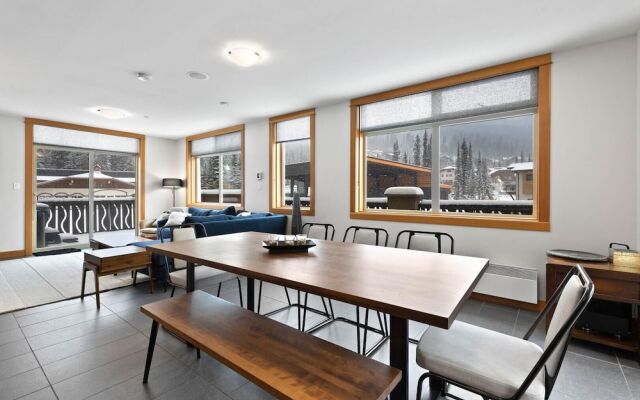 Kookaburra Lodge #203 By Bear Country
