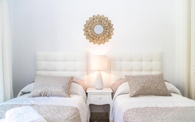 Luxury Duplex Penthouse Alcazaba Beach - RDR157