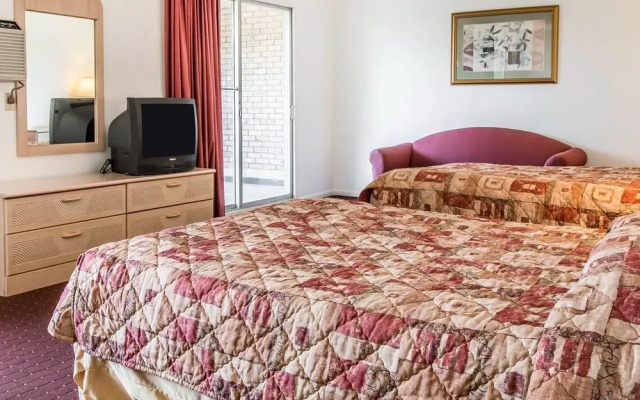 Midland Motor Inn