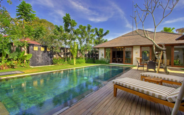 The Akasha Bali