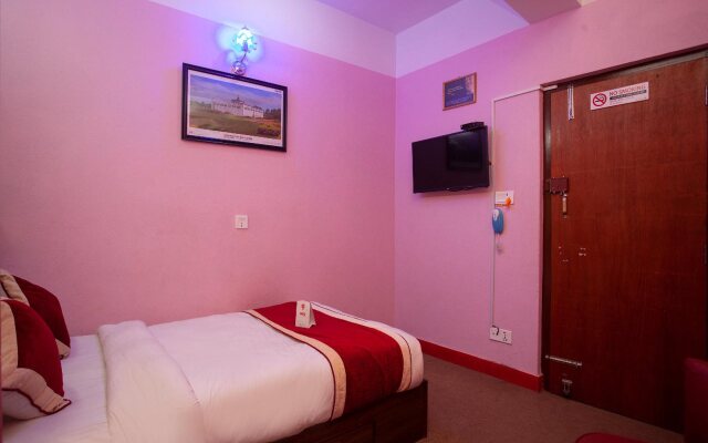 OYO 195 Global Hotel and Restaurant