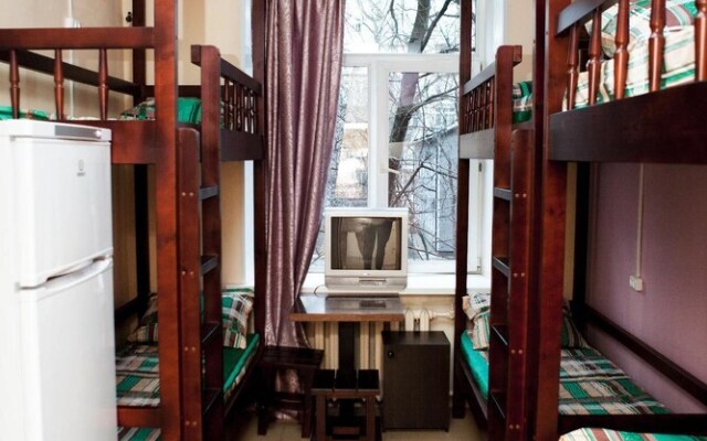 Hostel Polite Elk Voykovskaya